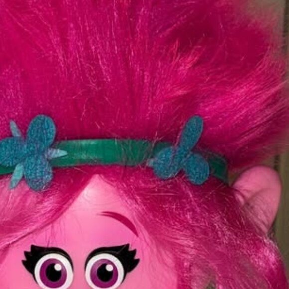 Trolls Poppy Pink Hair Styling Doll Pink and Blue with one comb 11 inches - Picture 2 of 6